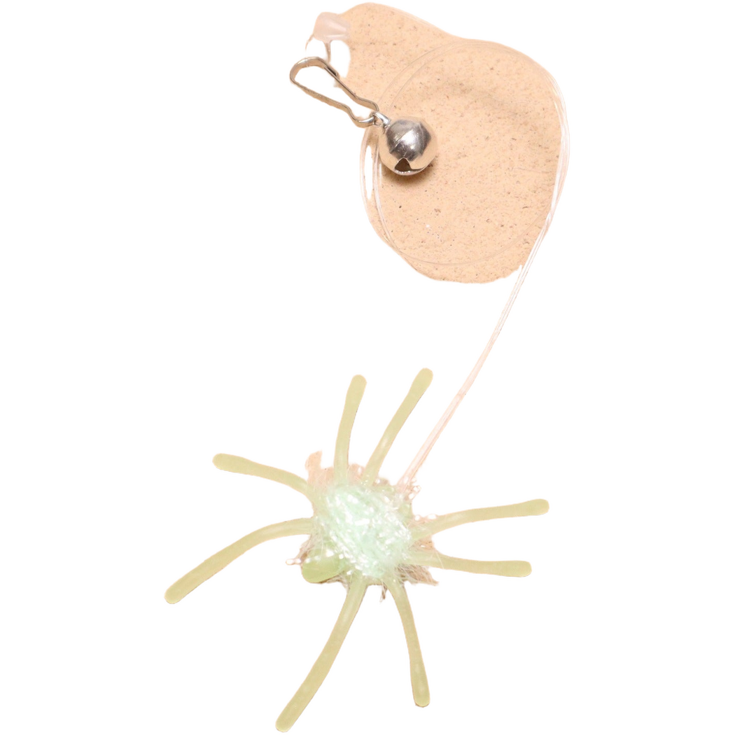 Mint spider cat toy with clear line, metal clip and bell