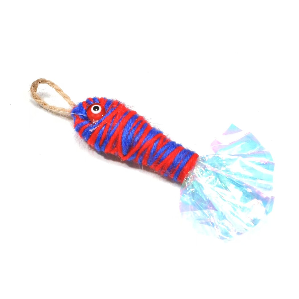 Moo - Fish-Shaped Tossing Play Cat Toy