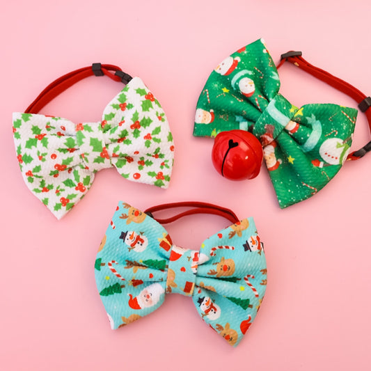Christmoo - Holiday Print Pet Collar with Bow Accent