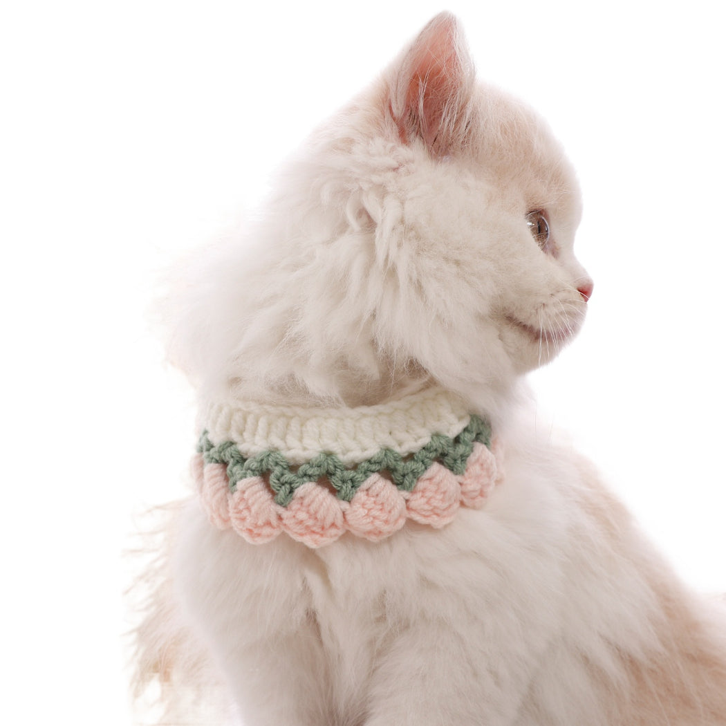 Mokka - Flower Scalloped Crochet Cat Collar