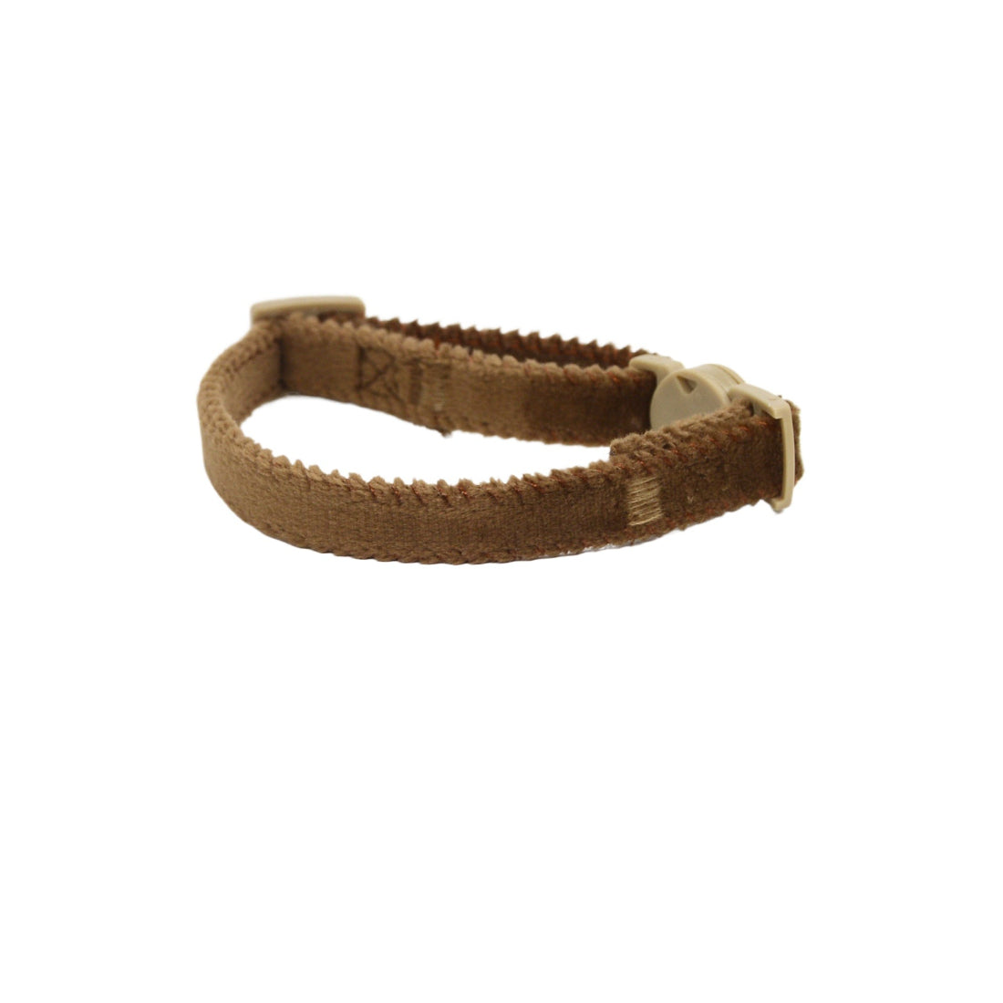 Close-up of Mokka soft breakaway collar showing smooth fabric and secure clasp