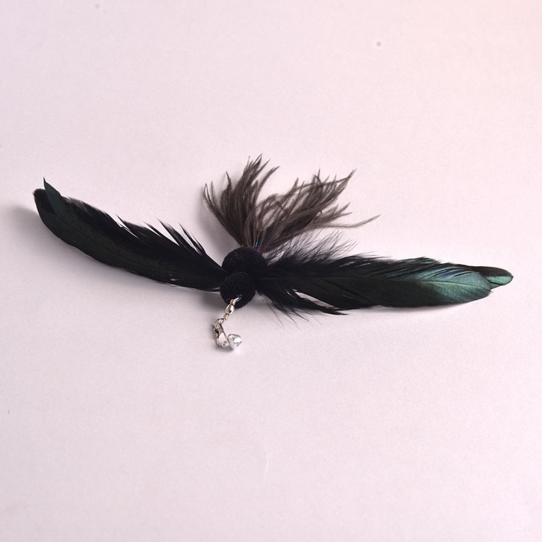 Moo - Playful Feather Plush Toy for Cats