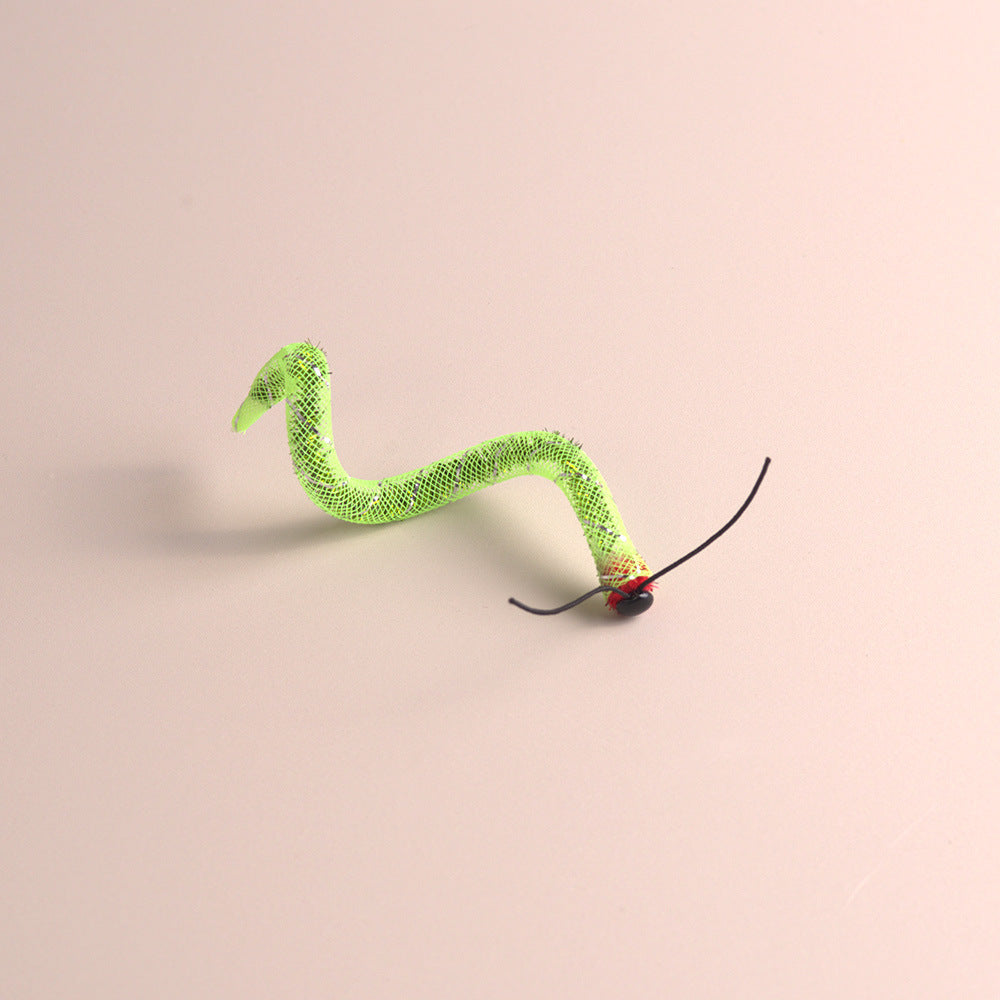 Moo - Wiggly Worm Chase Cat Toy