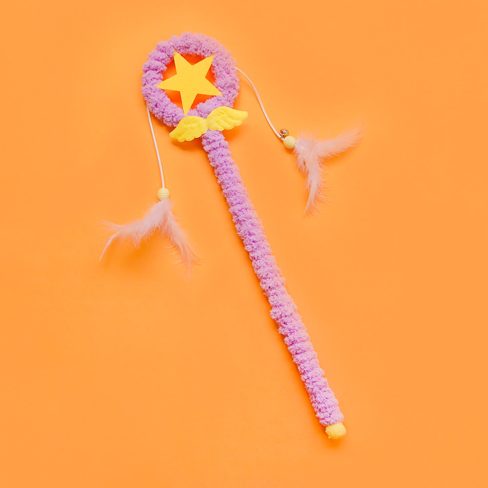 Feather end of the Moo Heart Handle Cat Teaser Wand showing vibrant feathers attached