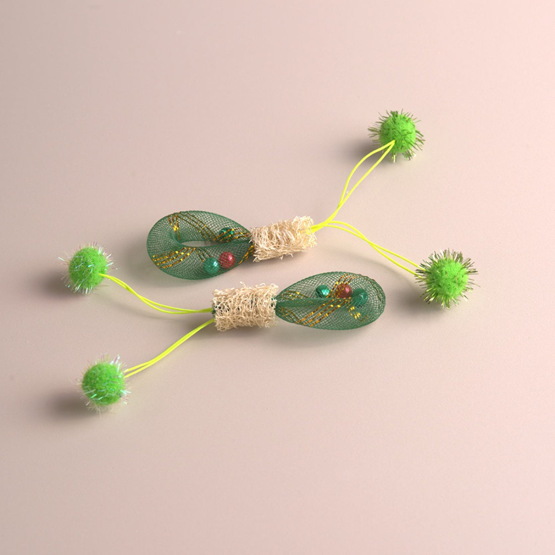 Moo - Mesh Pom Crinkle Interactive Cat Toy