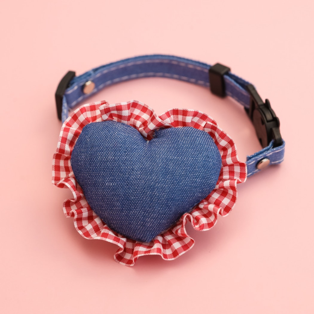 Mokka - Bow and Heart Adjustable Cat Collar