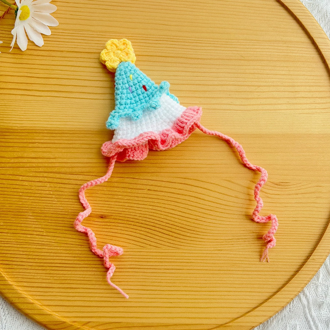Ozzie - Princess Style Knitted Pet Party Hat