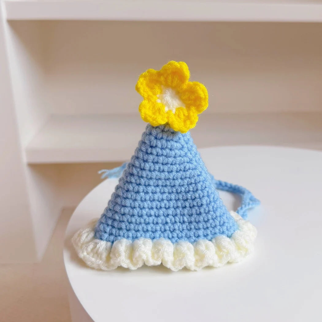 Ozzie - Cone-Shaped Tie-Cord Pet Hat