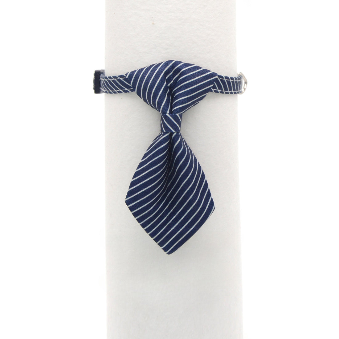 Close-up of Mokka Smart Tie Breakaway Collar showing the tie design and secure clasp