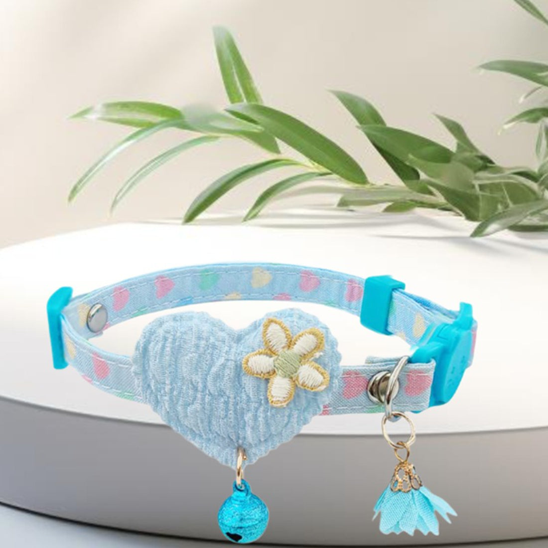 Mokka Heart Floral Charm Cat Collar with bell coiled in circular shape