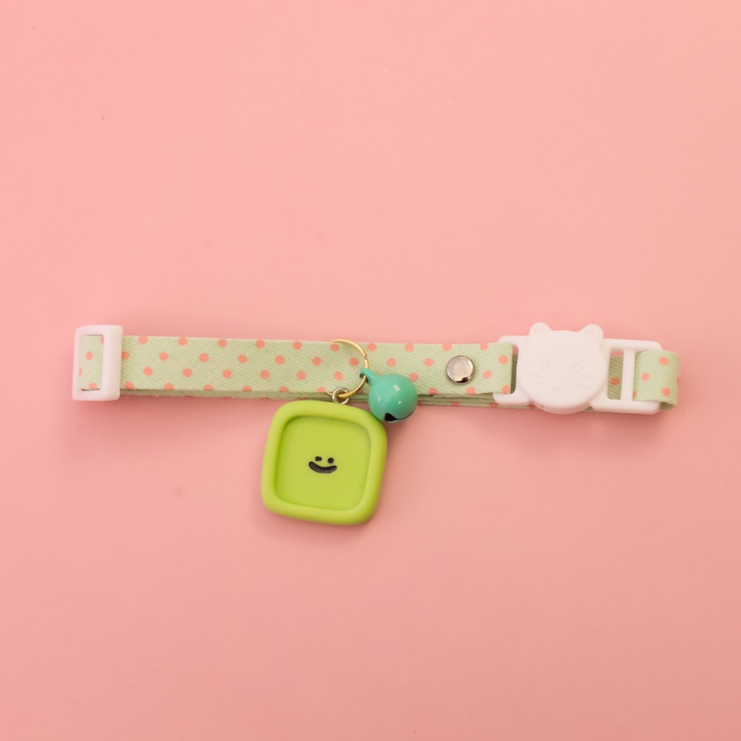 Mokka - Polka Dot Smiley Cat Collar