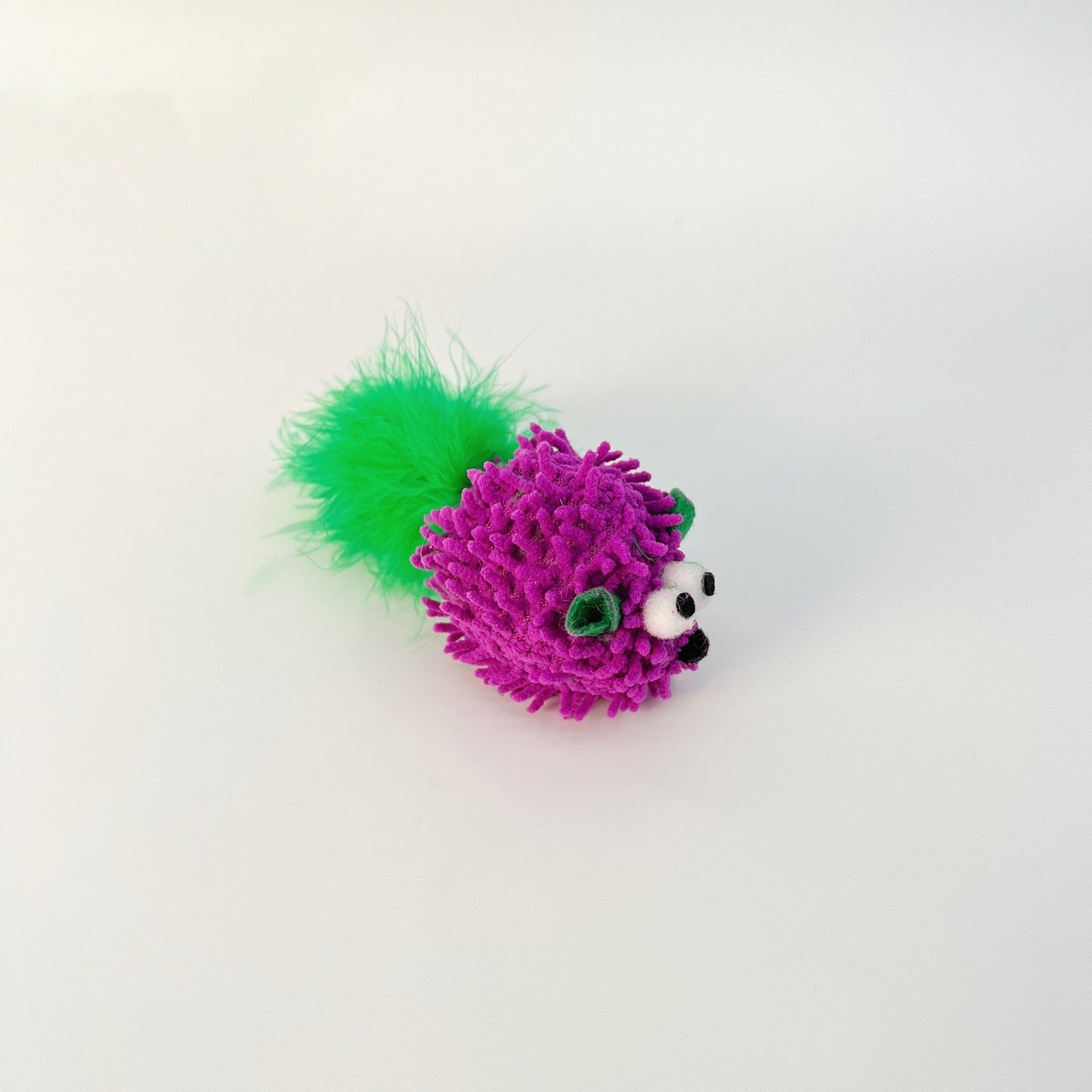 Moo - Feather Hedgehog Cat Toy