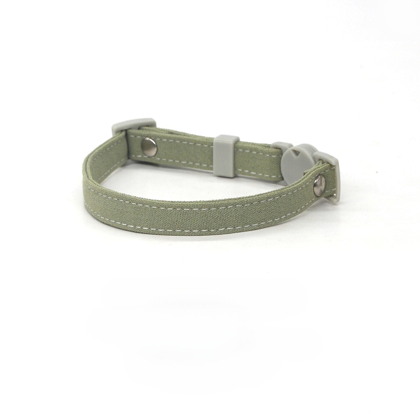 Mokka cat collar coiled to show flexibility and lightweight design