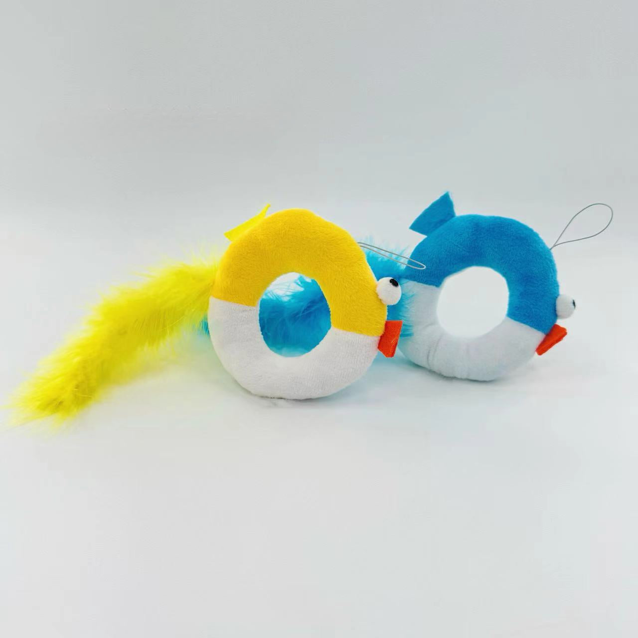 Moo - Ring Plush Cat Toy