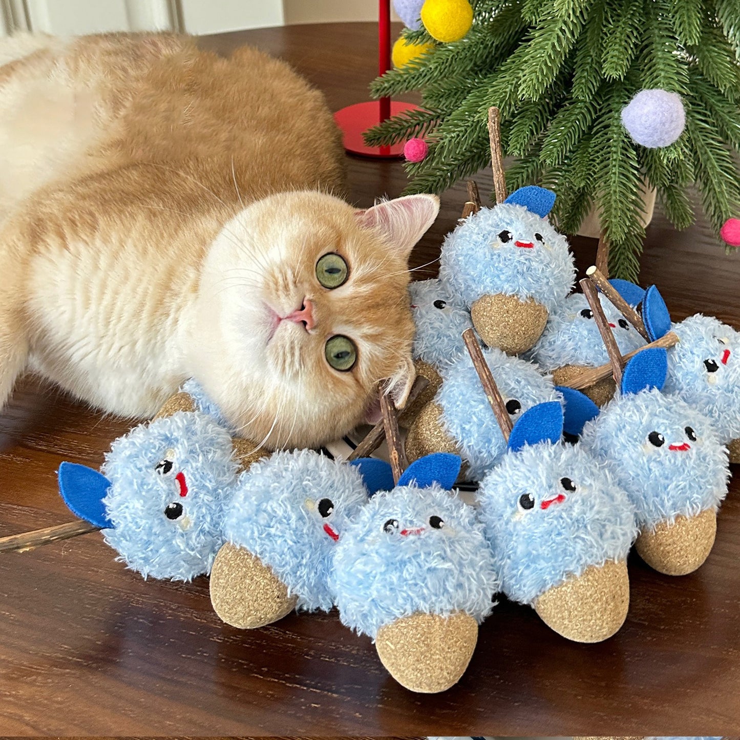 Moo – Fuzzy Blue Catnip Stick Cat Toy