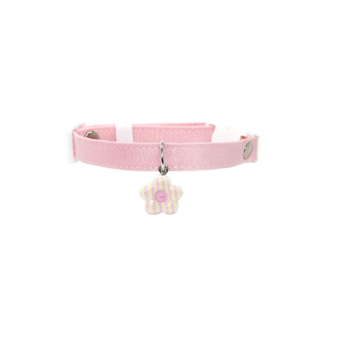 Close-up of Mokka Daisy Charm Breakaway Collar showing detailed daisy charm and adjustable buckle