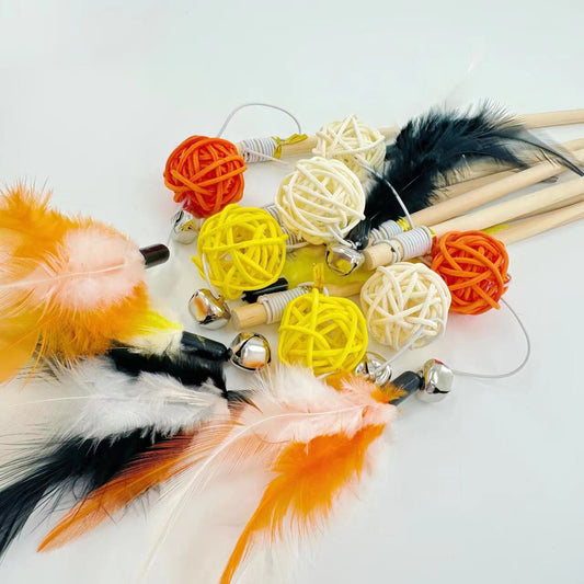 Moo - Feather Rattan Ball Cat Wand