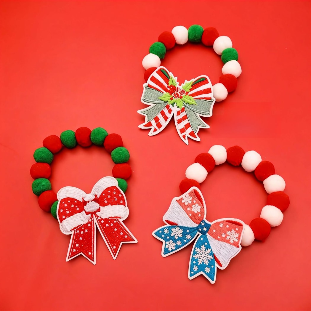 Christmoo - Christmas Bow Pom Pom Cartoon Cat Collar