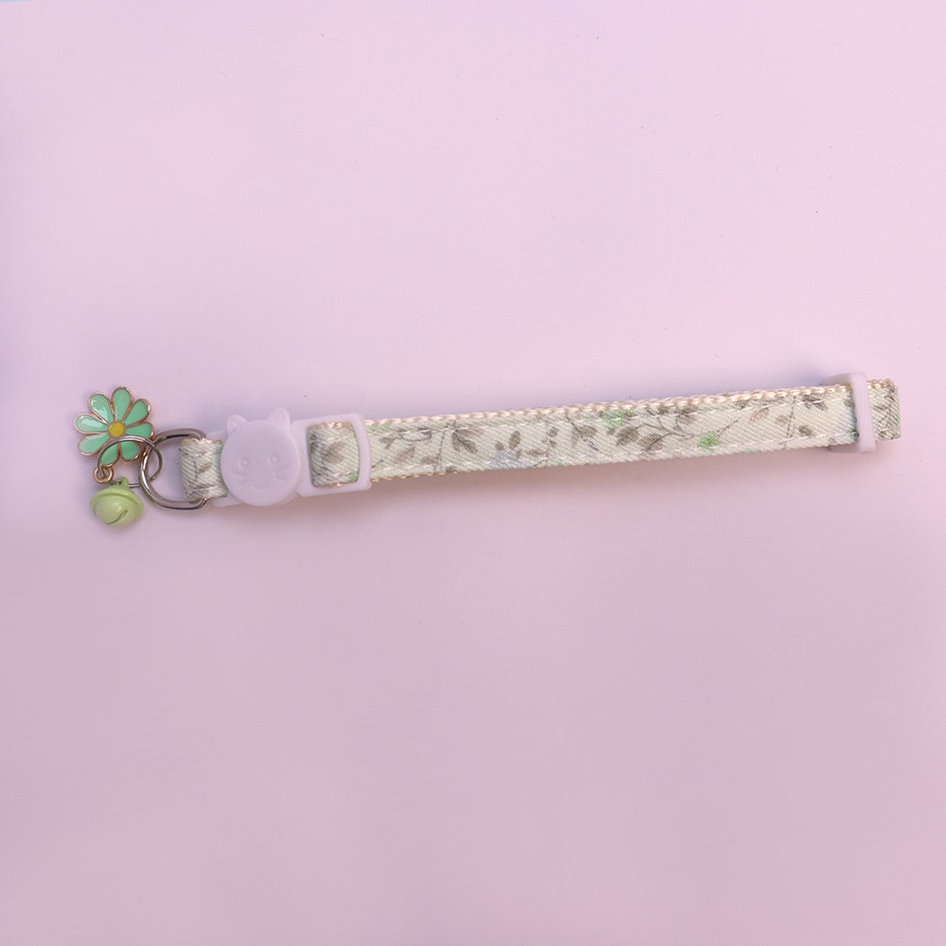 Mokka - Daisy Charm Floral Pattern Cat Collar