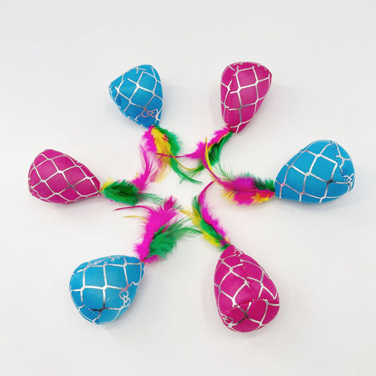 Moo – Feathered Cat Toy