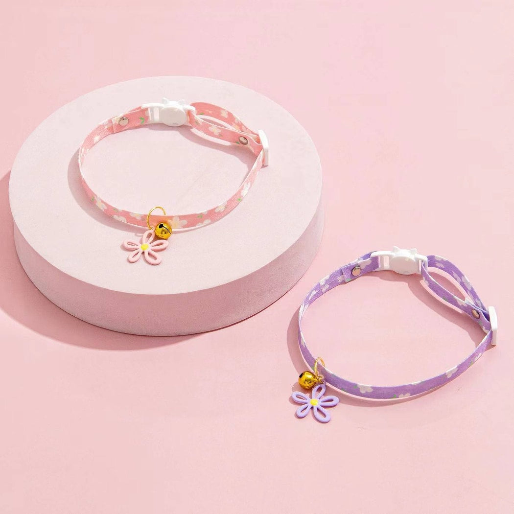 Mokka - Flower Cutout Bell Princess Style Cat Collar