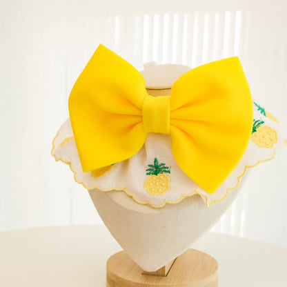 Mokka - Scalloped Floral Cat Neck Scarf Collar