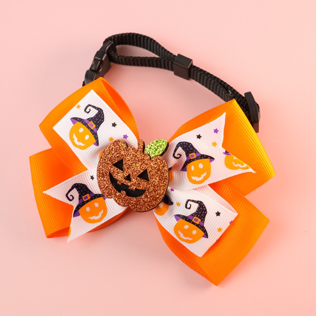 Halloweek - Bell Accent Pumpkin Bow Tie Pet Collar