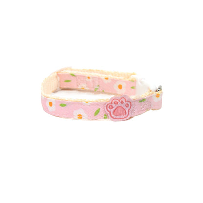 Breakaway clasp detail on Mokka Daisy Charm brown cat collar
