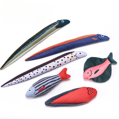Moo 3 pcs fish cat toy set with colorful fish-shaped toys on white background