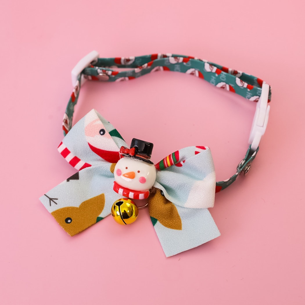 Christmoo - Holiday Cartoon Bow Bell Pet Collar