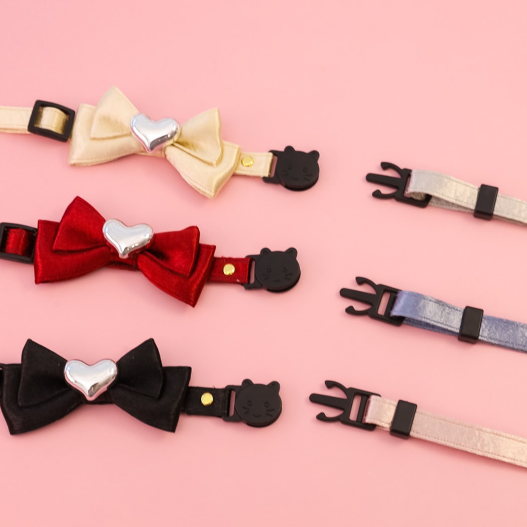 Mokka - Decorative Heart Accent Cat Bow Tie Collar
