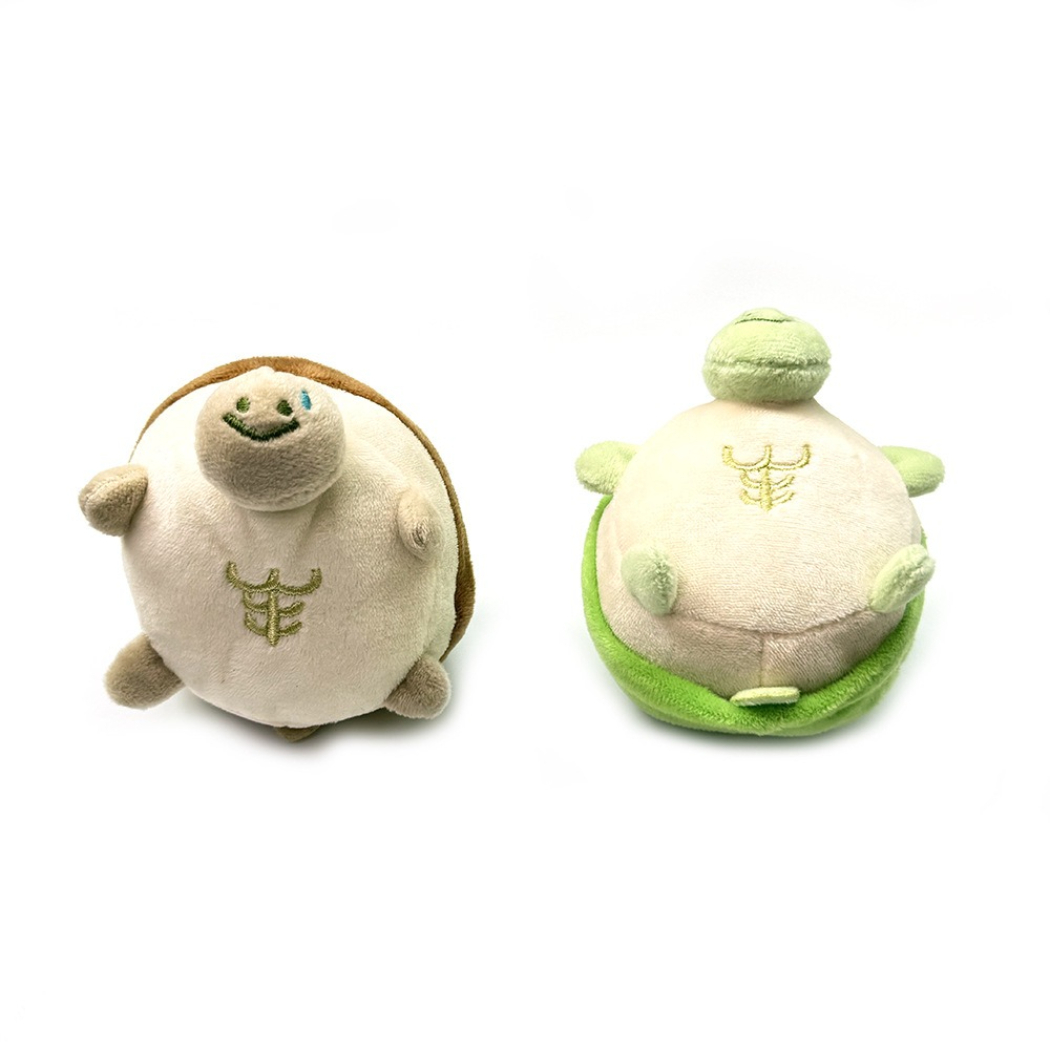 Moo - Smiling Plush Turtle Cat Toy