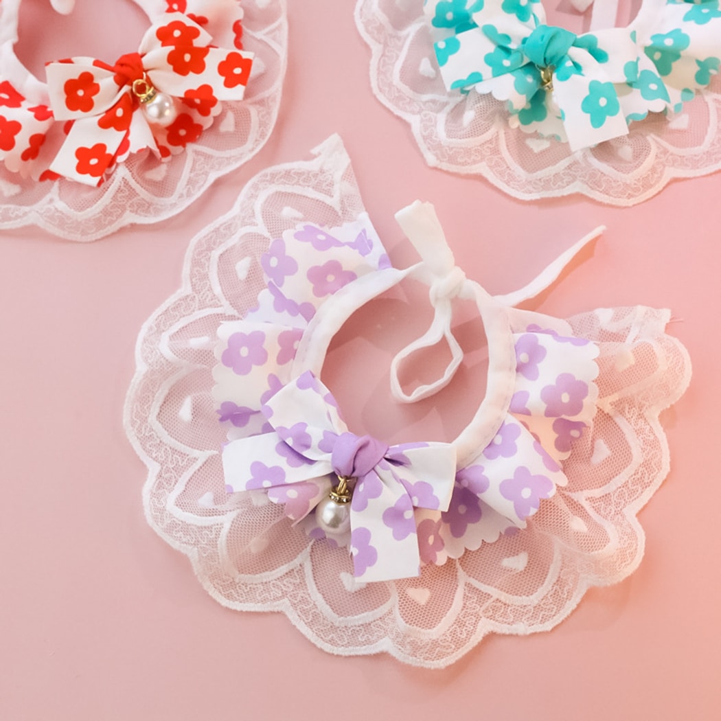 Mokka - Scalloped Lace Floral Bow Tie Cat Collar