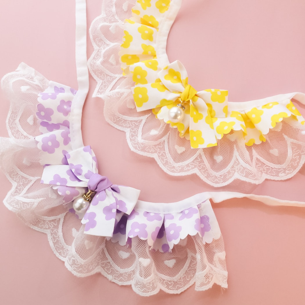 Mokka - Scalloped Lace Floral Bow Tie Cat Collar