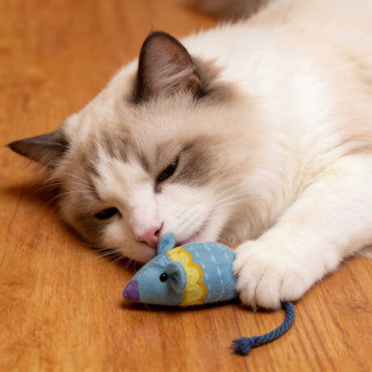 Moo - Plush Mouse Form Toy for Everyday Cat Play