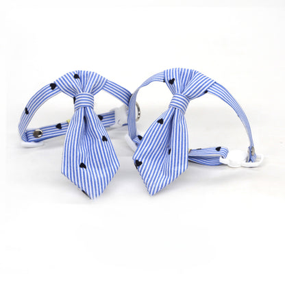 Close-up of the breakaway clasp on the Mokka striped tie cat collar