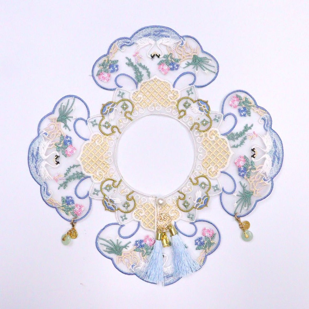 Mokka – Embroidered Blossom Collar