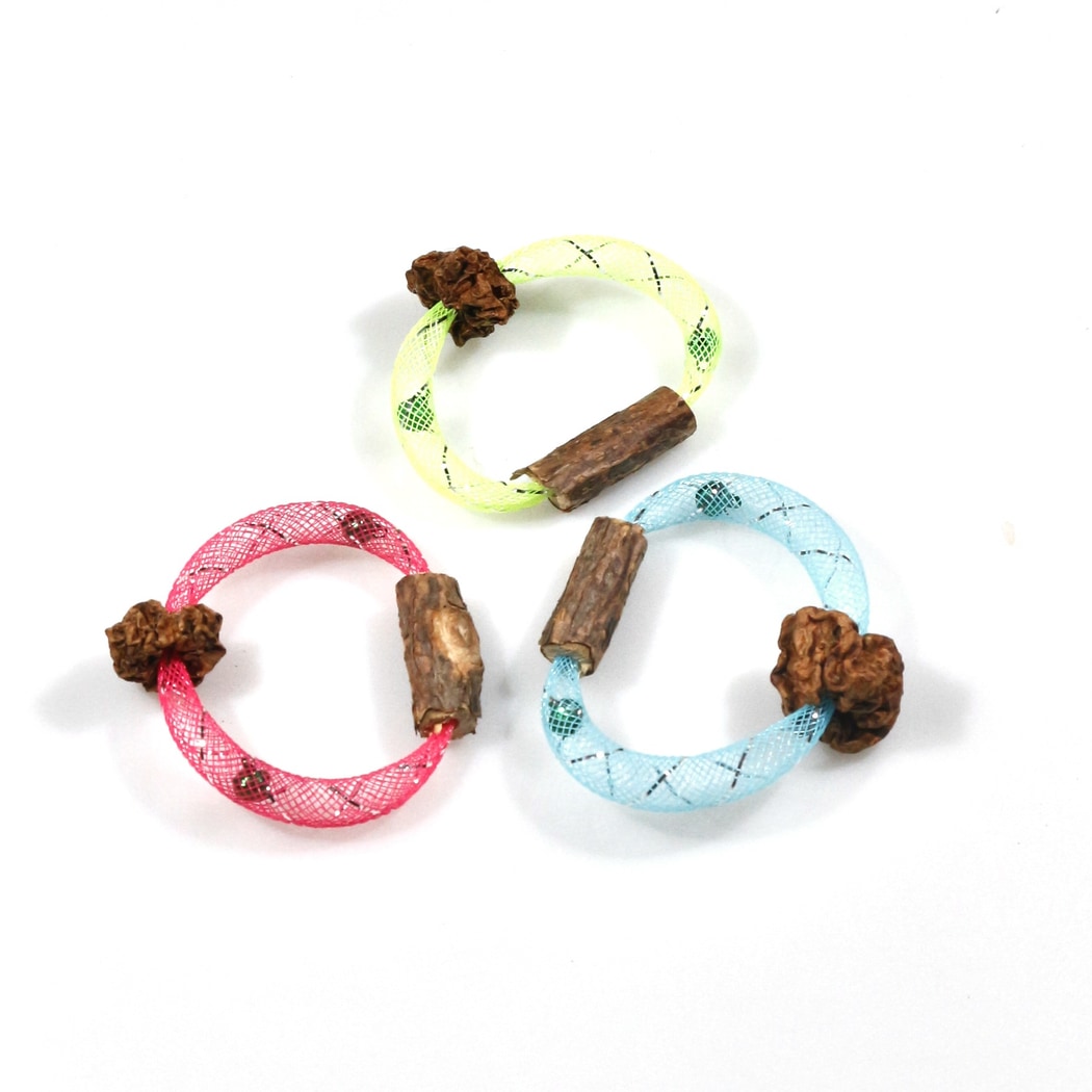 Moo - Mesh Ring Cat Play Toy for Everyday Cats