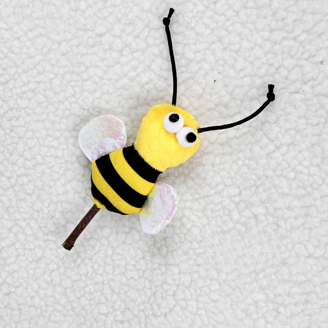 Moo - Insect Shape Plush Crinkle Cat Toy