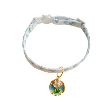Mokka - Adjustable Floral Pendant Cat Collar