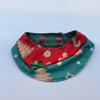 Red Bow Pet Neckwear with curved red and green panels, a green bow and visible snaps