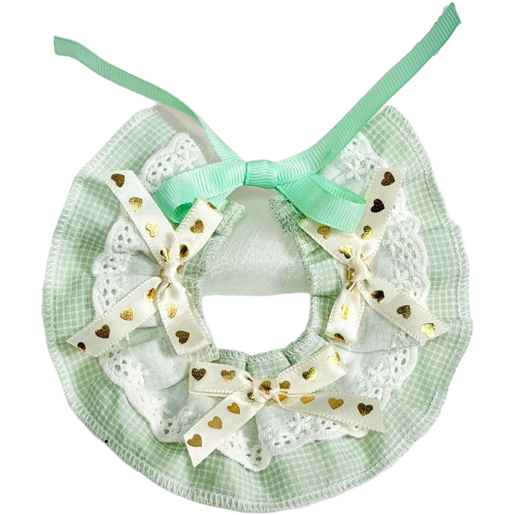 Mint Pet Neckwear with checked ruffles, white lace-look trim and heart-patterned bows