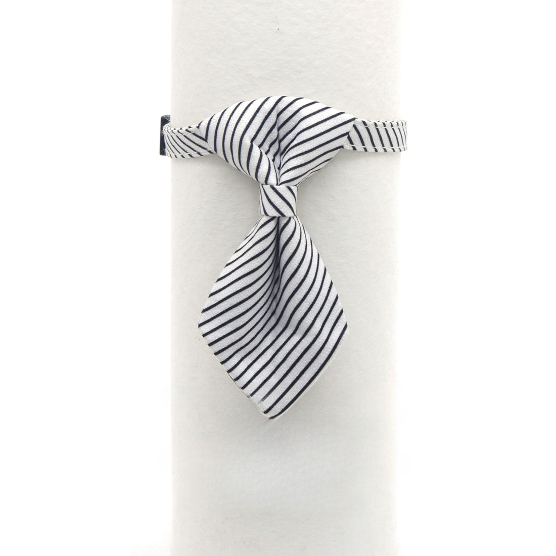 Mokka Smart Tie Breakaway Collar packaging with branding and product details