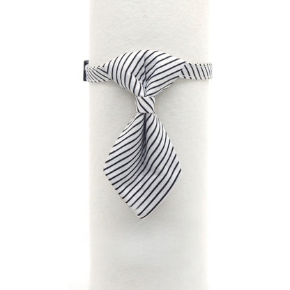 Mokka Smart Tie Breakaway Collar packaging with branding and product details
