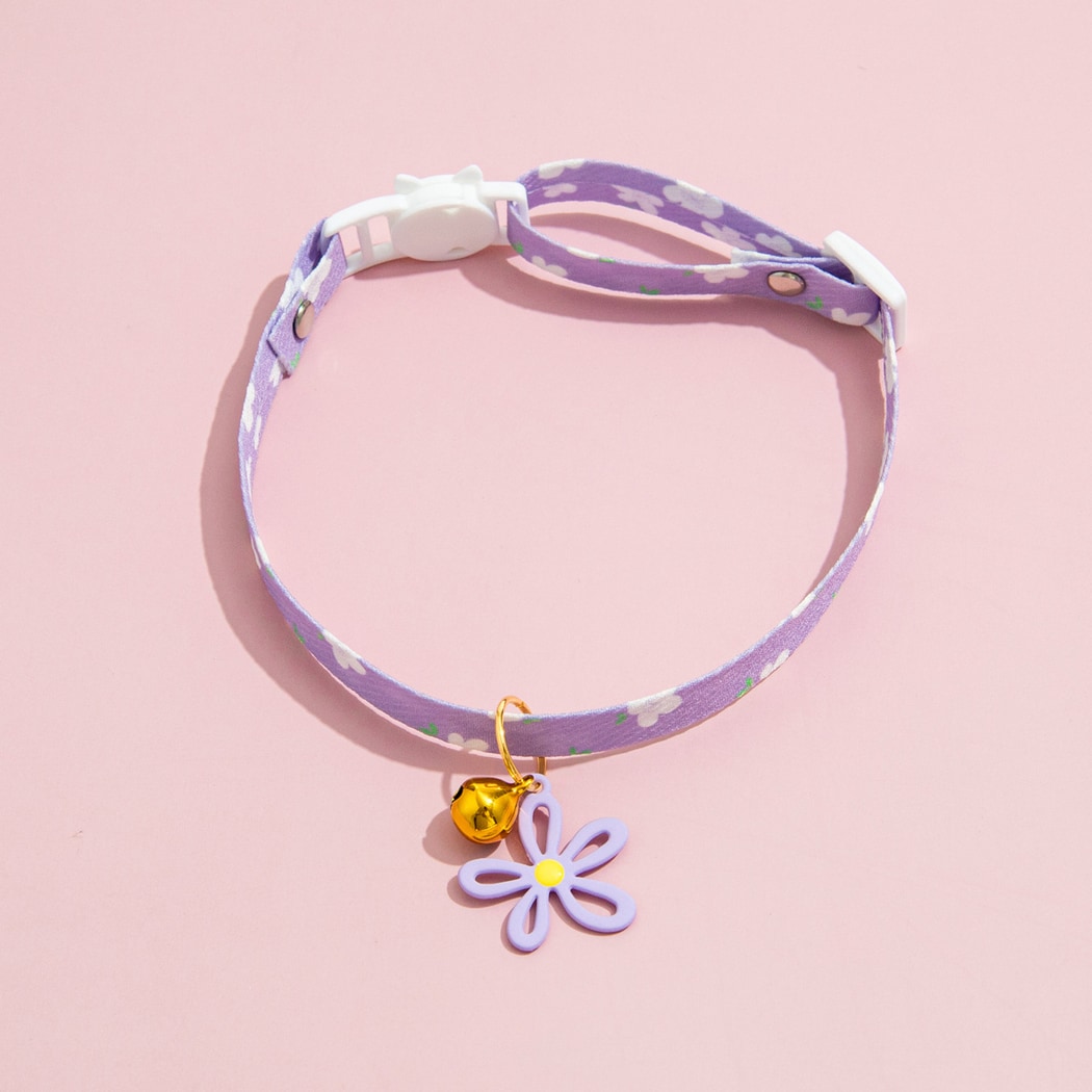 Mokka - Flower Cutout Bell Princess Style Cat Collar