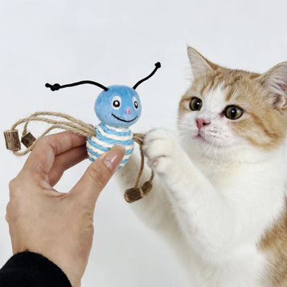 Moo - Smiling Rope-Wrapped Insect-Shaped Cat Toy