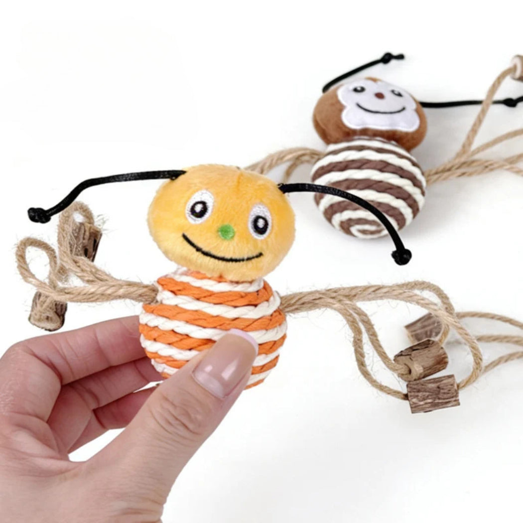 Moo - Smiling Rope-Wrapped Insect-Shaped Cat Toy
