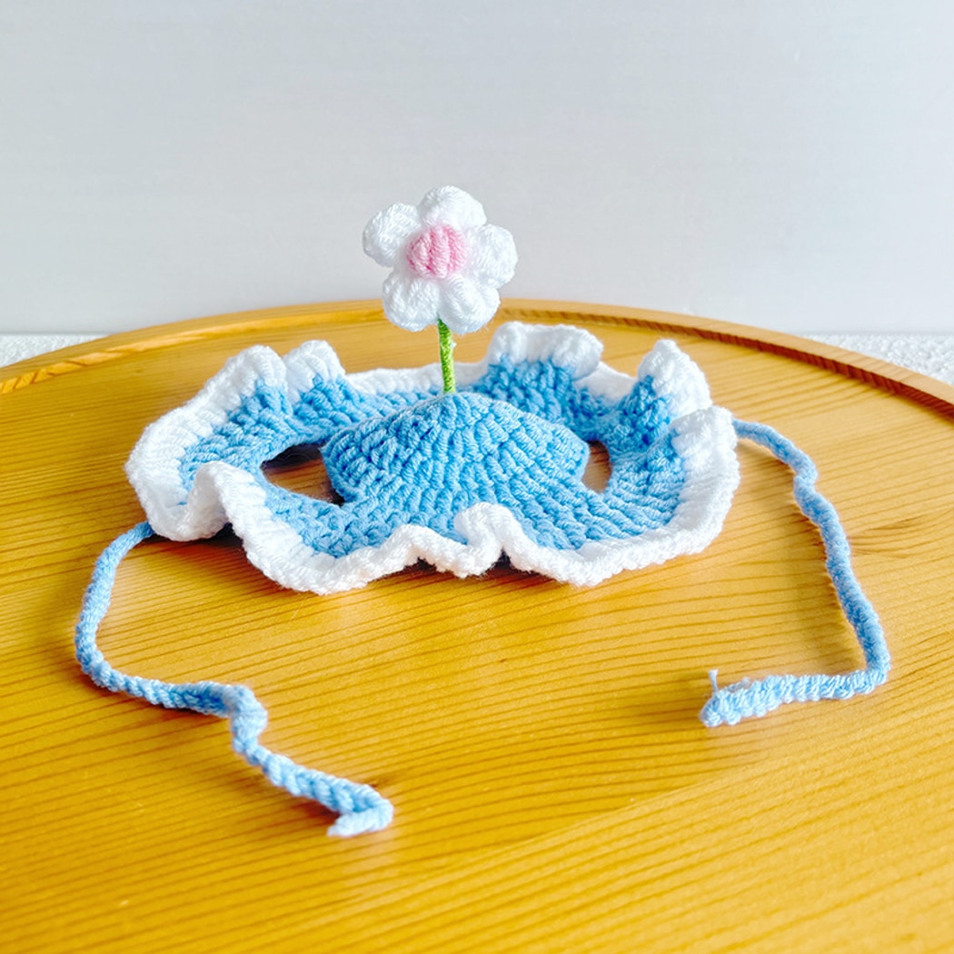 Ozzie - Flower Accent Ruffle Edge Pet Hat