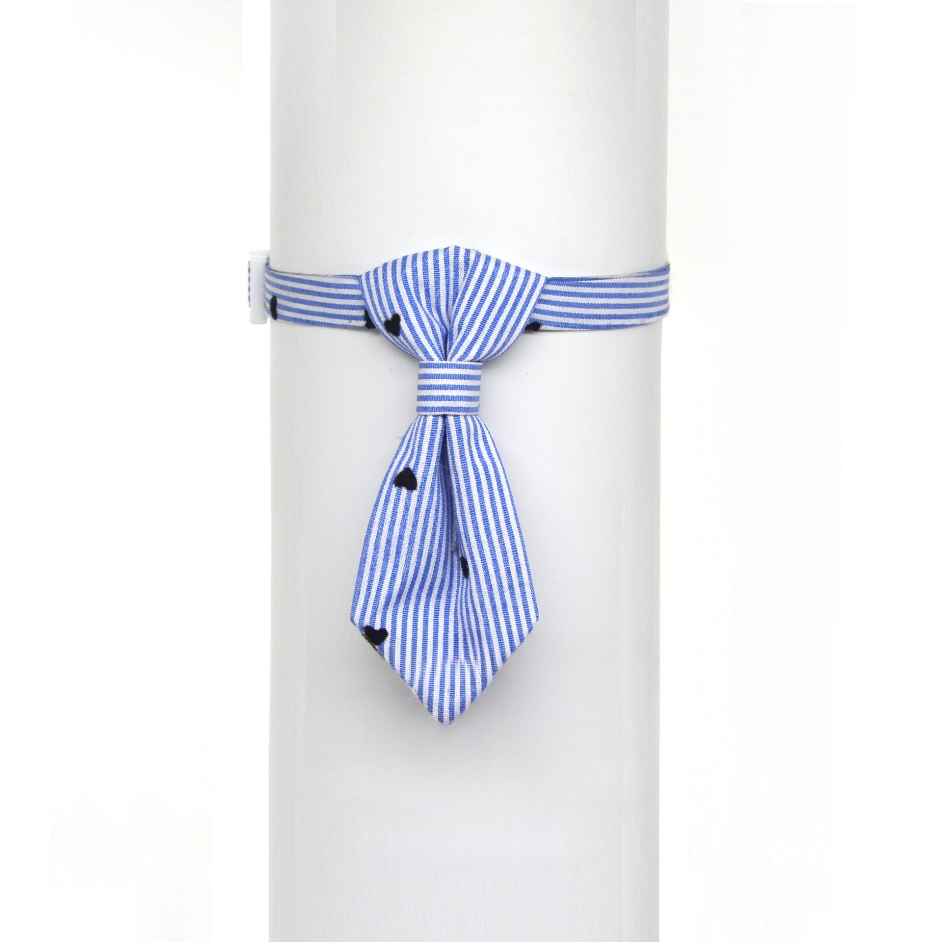 Side view of the Mokka cat collar showing the striped tie pattern and buckle