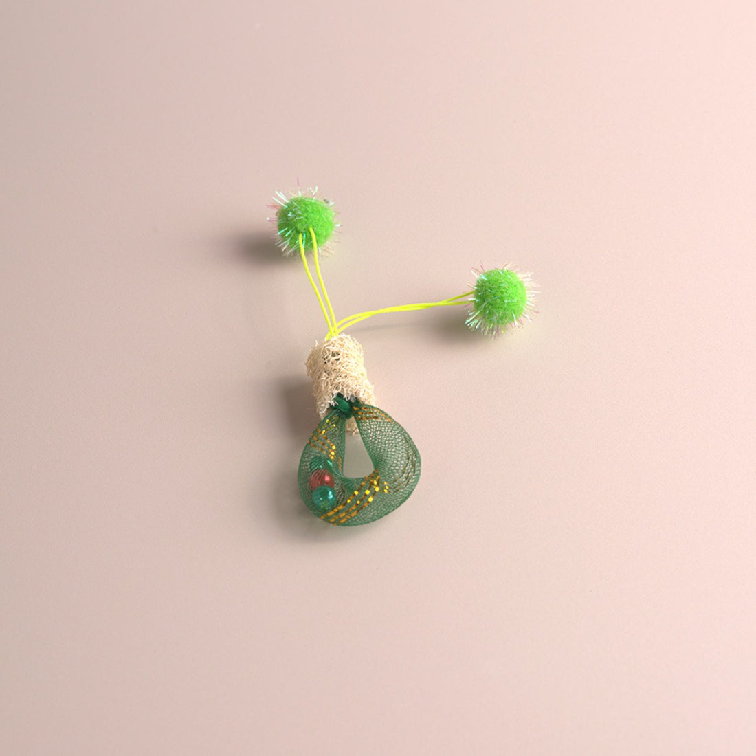 Moo - Mesh Pom Crinkle Interactive Cat Toy